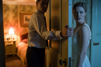 “Özgürlüğünü unut — artık bizim kurallarımıza göre yaşayacaksın!” dedi koca, düğün gecelerinde yatak odasının kapısını kapatırken.