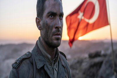 Ay Tutulduğunda Yürüyen 5000 Hayalet: Alman Generallere Ders Veren Türk Dehası ve Onurun Zaferi.